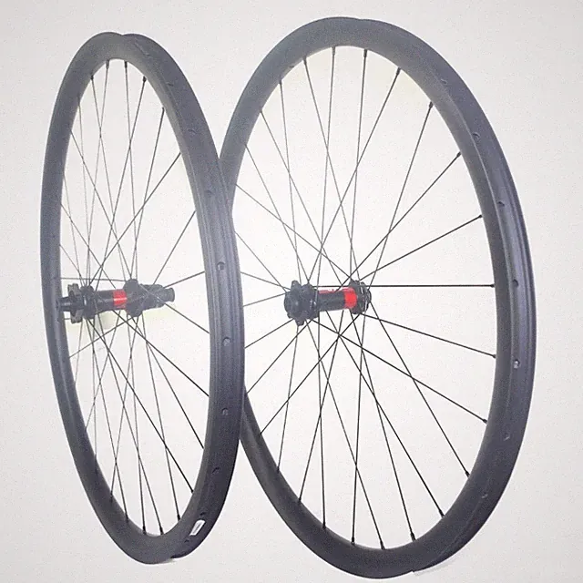 29ER Super Light Cross Country Mountain Bicycle Asymmetrical Carbon Wheelset