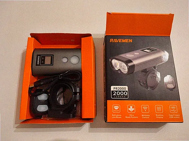 Ravemen PR2000 2000lm Bike Light USB-C Remote MTB Gravel Road Front Lamp